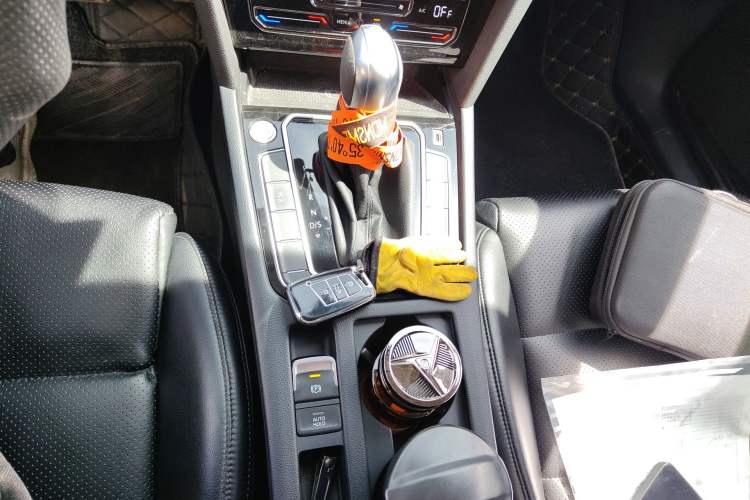 Used Volkswagen Variant 2021 2.0T Comfort Edition Gear Lever