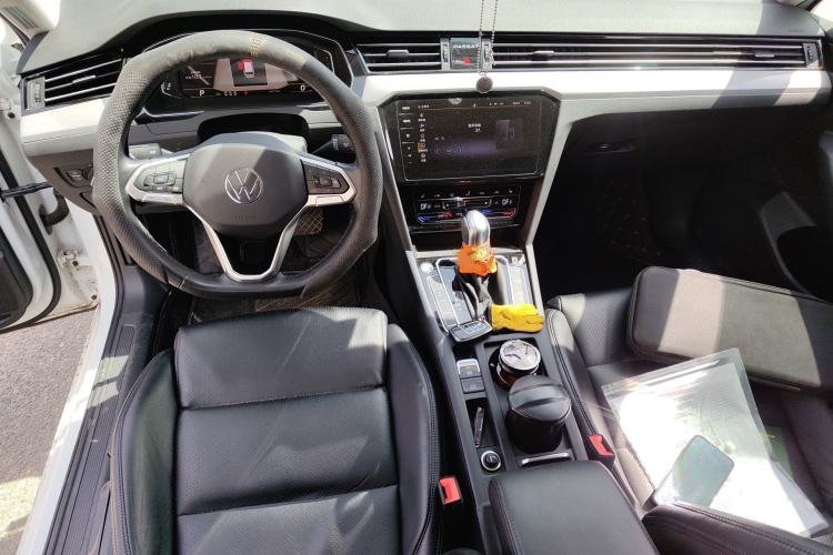 Used Volkswagen Variant 2021 2.0T Comfort Edition Interior 2