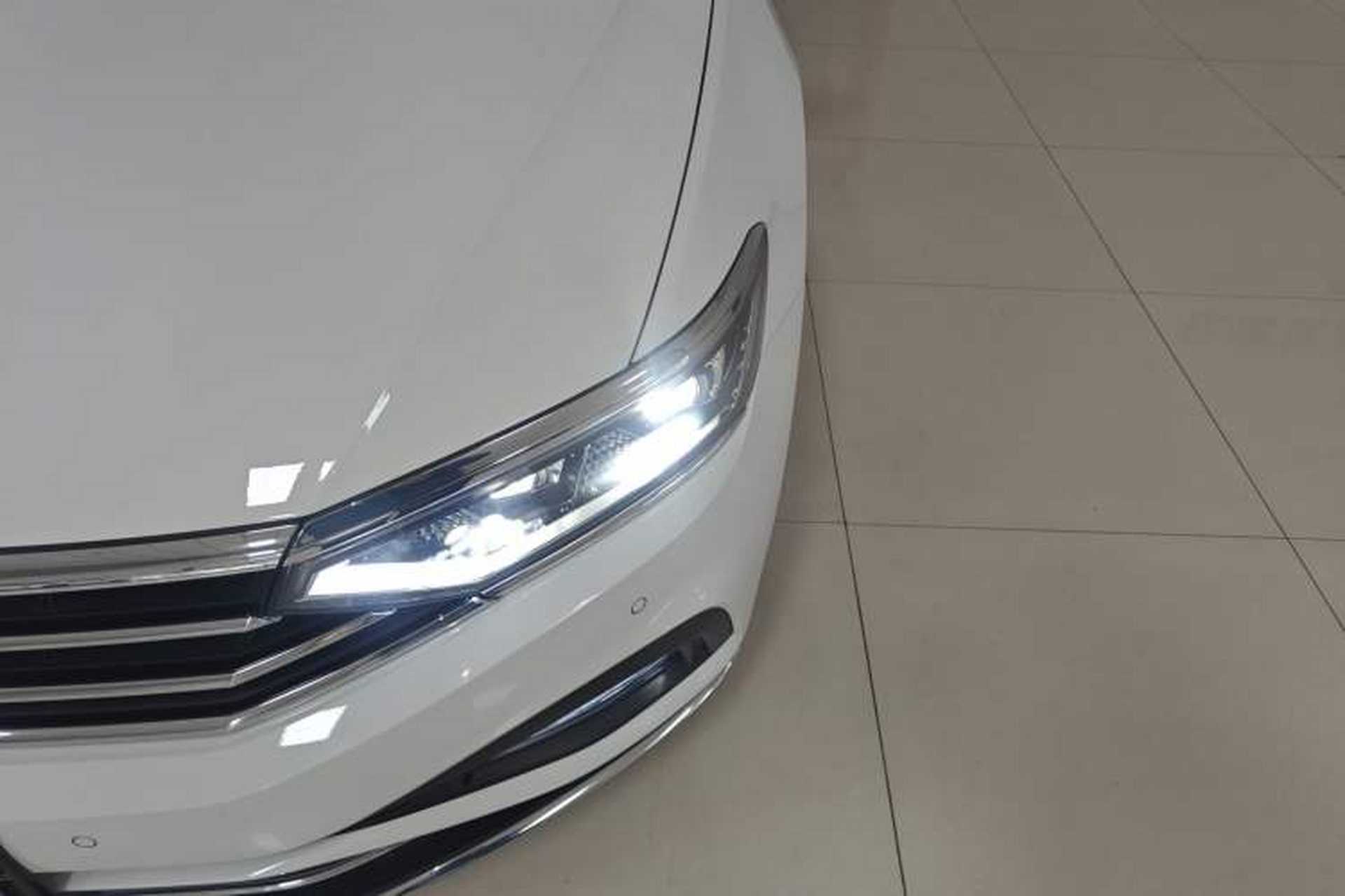 Used Volkswagen Variant 2021 2.0T Comfort Edition Left Front Headlight