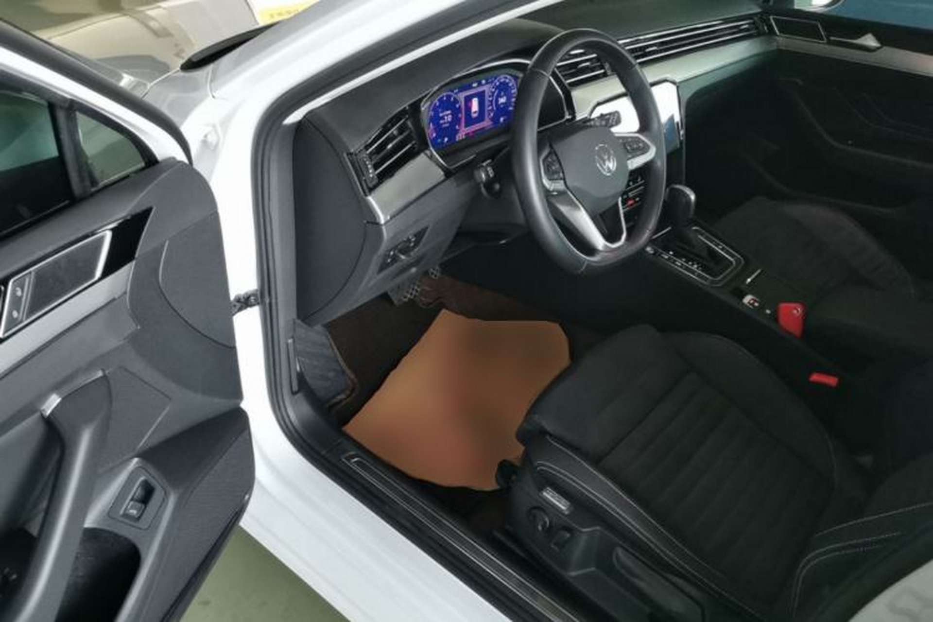 Used Volkswagen Variant 2021 2.0T Comfort Edition Left Front Seat