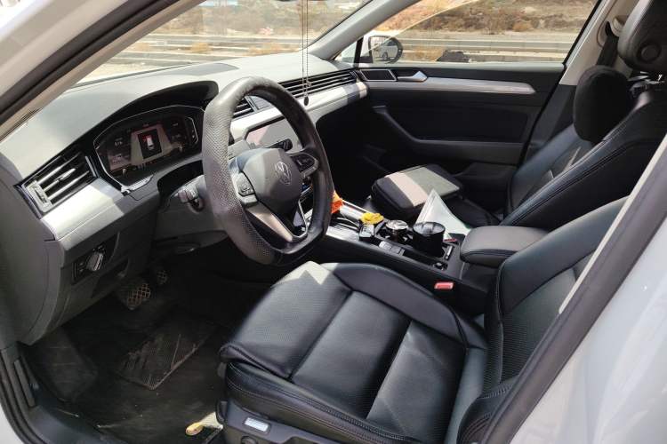 Used Volkswagen Variant 2021 2.0T Comfort Edition Left Front Seat