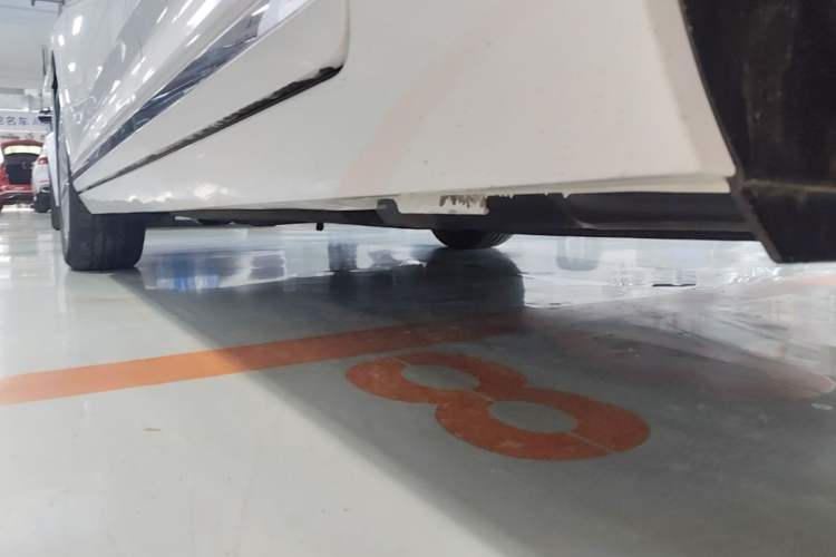 Used Volkswagen Variant 2021 2.0T Comfort Edition Left Side Sill