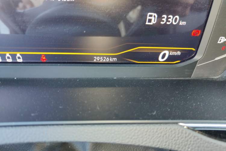 Used Volkswagen Variant 2021 2.0T Comfort Edition Odometer Close Up