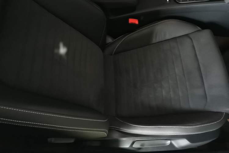Used Volkswagen Variant 2021 2.0T Comfort Edition Right Front Seat