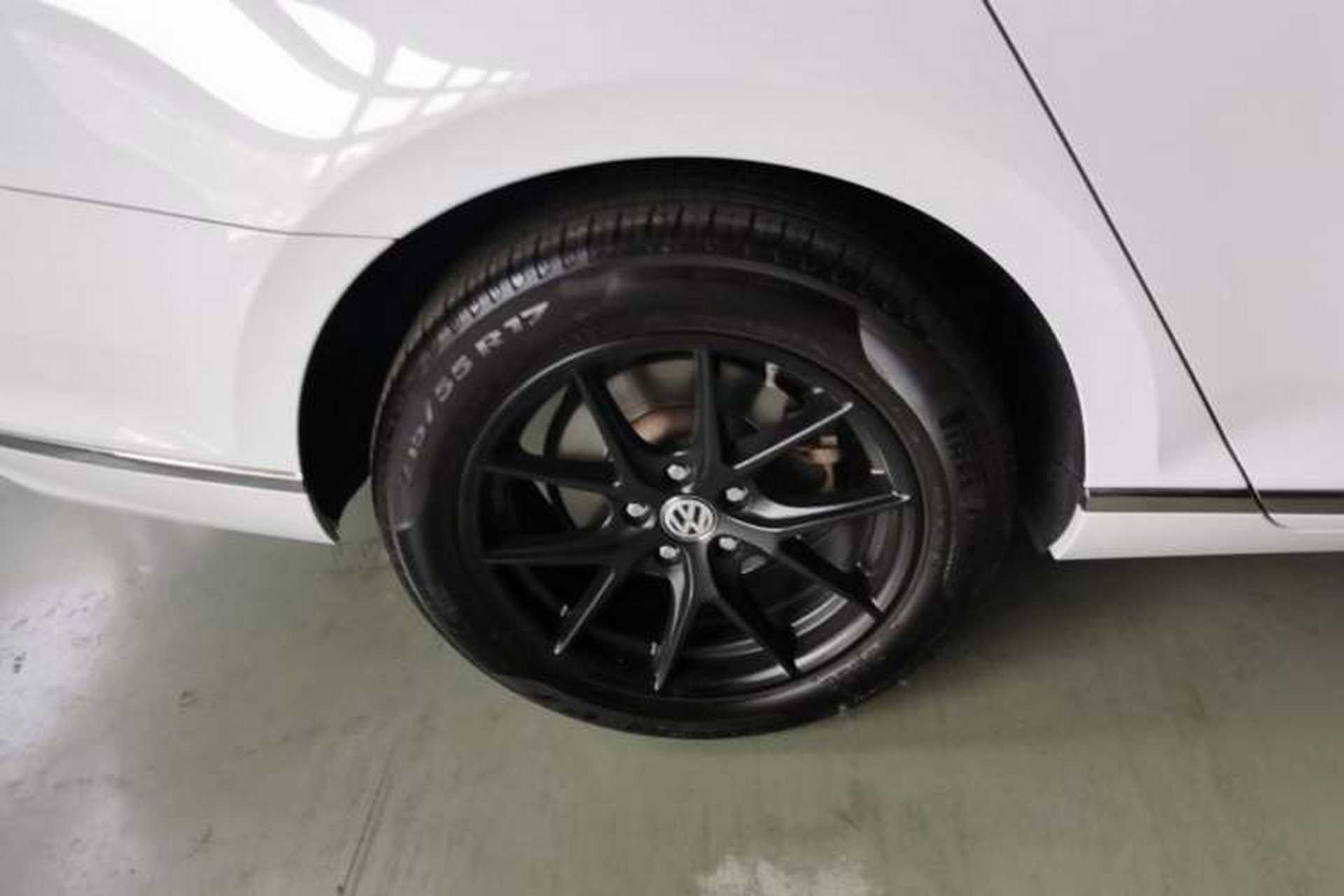 Used Volkswagen Variant 2021 2.0T Comfort Edition Right Rear Wheel Hub