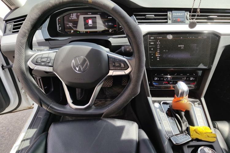 Used Volkswagen Variant 2021 2.0T Comfort Edition Steering Wheel