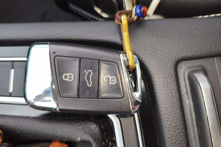 Used Volkswagen Variant 2021 2.0T Comfort Edition Vehicle Key