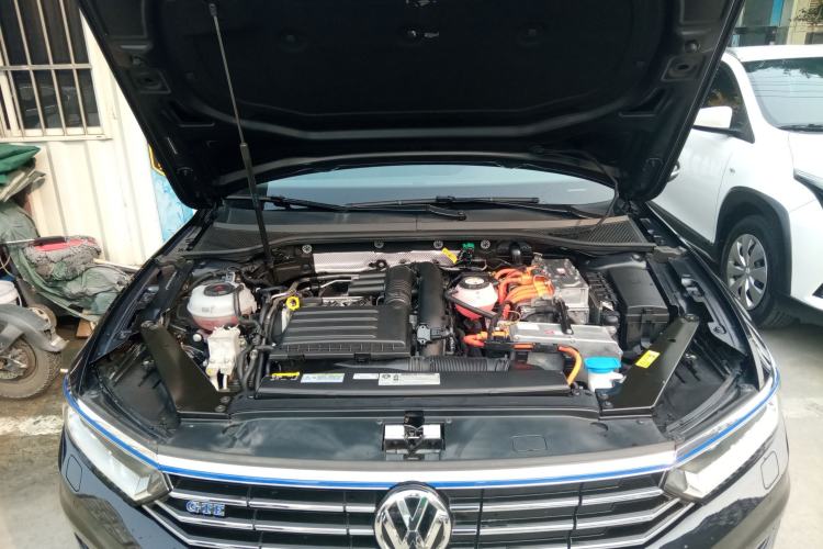 Used Volkswagen Variant New Energy 2019 GTE model Engine Bay