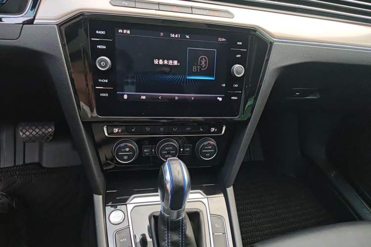 Used Volkswagen Variant New Energy 2019 GTE model Audio And AC Panel