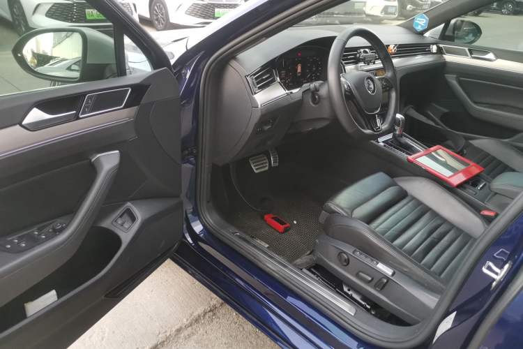 Used Volkswagen Variant New Energy 2019 GTE model Driver Seat