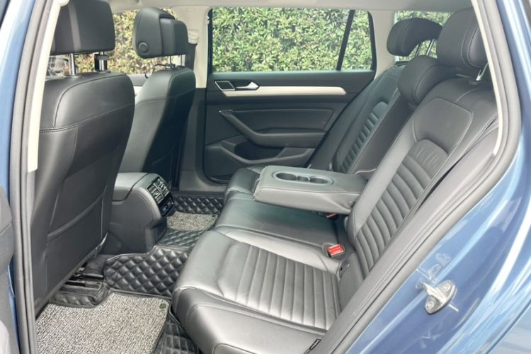Used Volkswagen Variant New Energy 2019 GTE model Interior 1