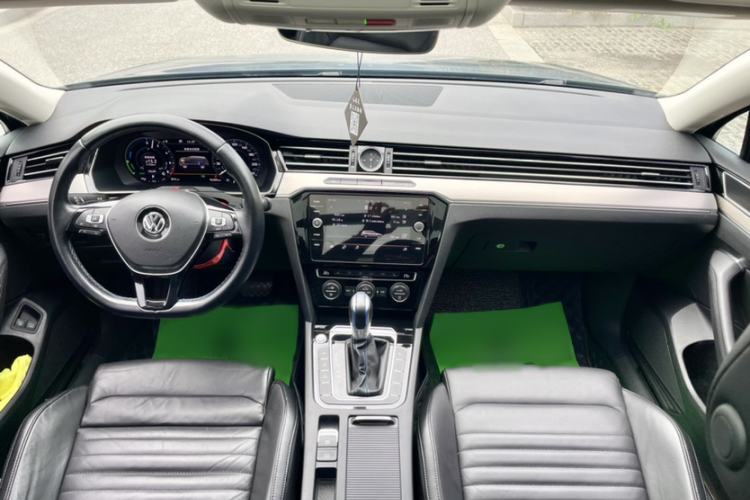 Used Volkswagen Variant New Energy 2019 GTE model Interior 4