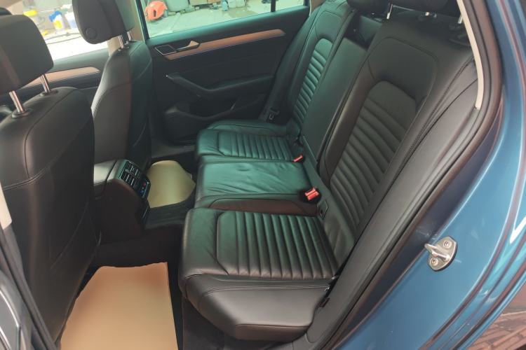Used Volkswagen Variant New Energy 2019 GTE model Interior 4