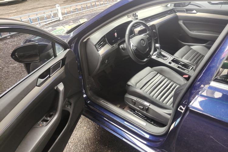 Used Volkswagen Variant New Energy 2019 GTE model Left Front Seat