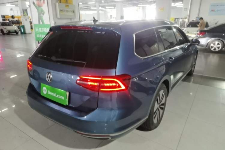Used Volkswagen Variant New Energy 2019 GTE model Rear Right 45 Deg