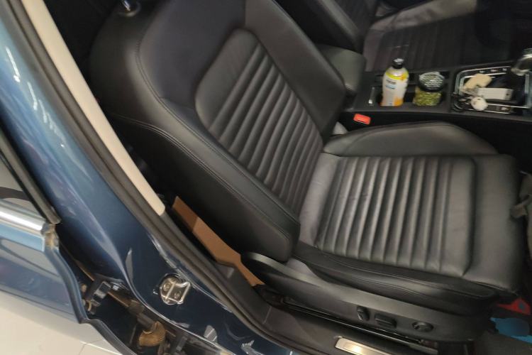 Used Volkswagen Variant New Energy 2019 GTE model Right Front Seat
