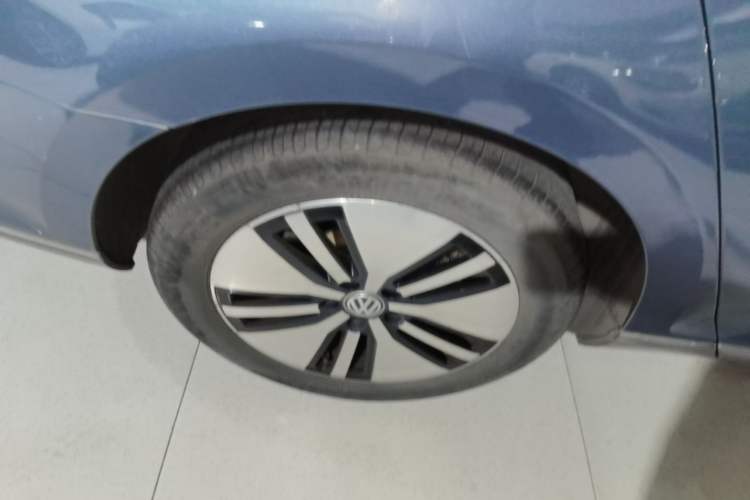 Used Volkswagen Variant New Energy 2019 GTE model Right Rear Wheel Hub