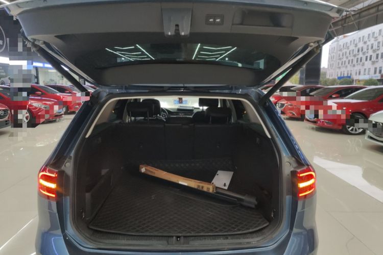 Used Volkswagen Variant New Energy 2019 GTE model Trunk