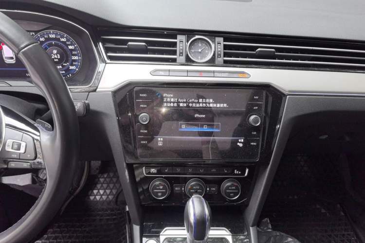 Used Volkswagen Variant New Energy 2019 GTE model Audio And AC Panel