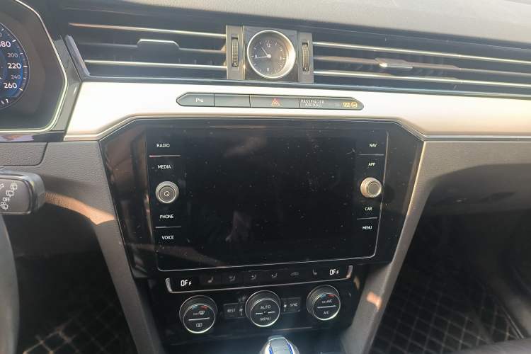 Used Volkswagen Variant New Energy 2019 GTE model Audio And AC Panel