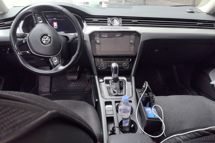 Used Volkswagen Variant New Energy 2019 GTE model Center Console