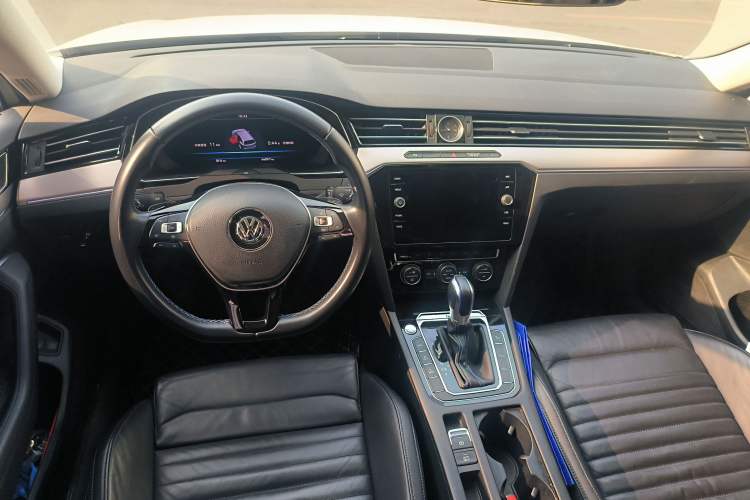 Used Volkswagen Variant New Energy 2019 GTE model Center Console