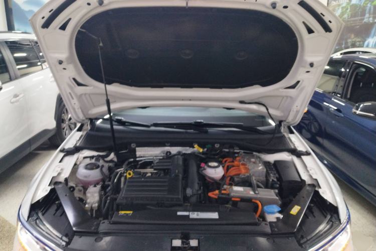 Used Volkswagen Variant New Energy 2019 GTE model Engine Bay