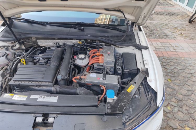 Used Volkswagen Variant New Energy 2019 GTE model Engine Bay Left