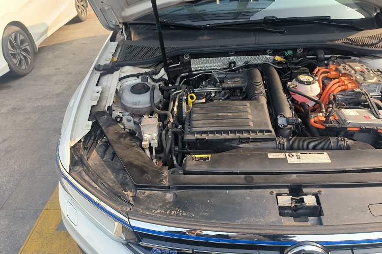 Used Volkswagen Variant New Energy 2019 GTE model Engine Bay Right