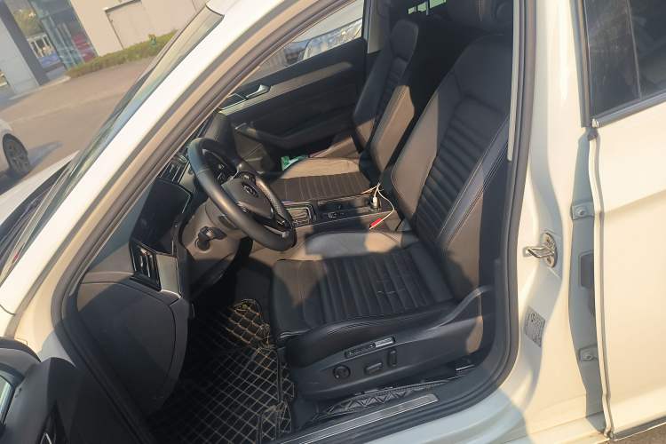 Used Volkswagen Variant New Energy 2019 GTE model Left Front Seat