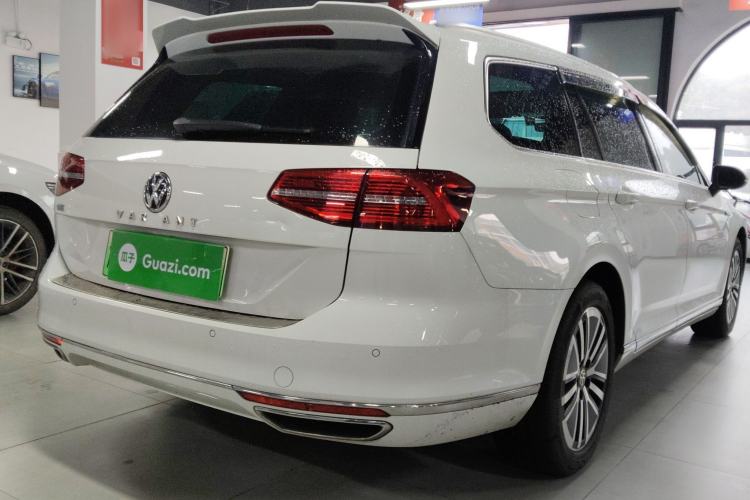 Used Volkswagen Variant New Energy 2019 GTE model Rear Right 45 Deg