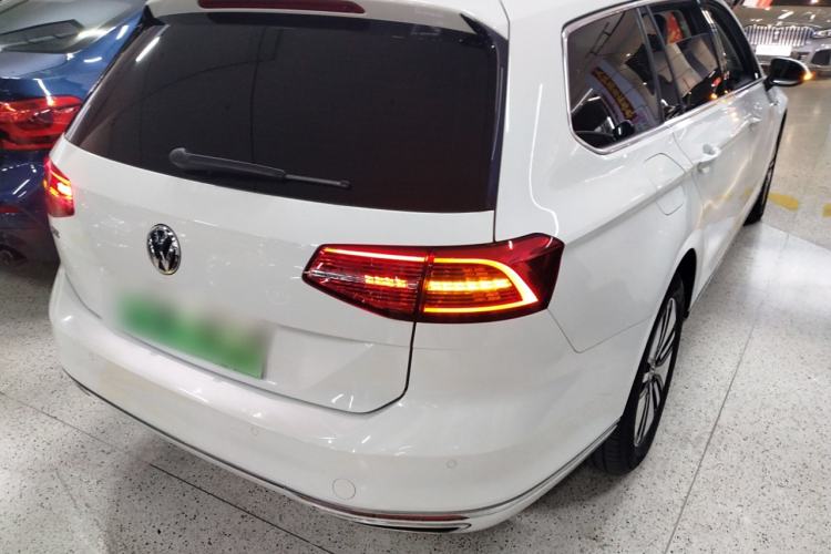 Used Volkswagen Variant New Energy 2019 GTE model Rear Right 45 Deg
