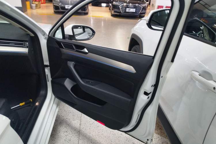 Used Volkswagen Variant New Energy 2019 GTE model Right Front Door Interior