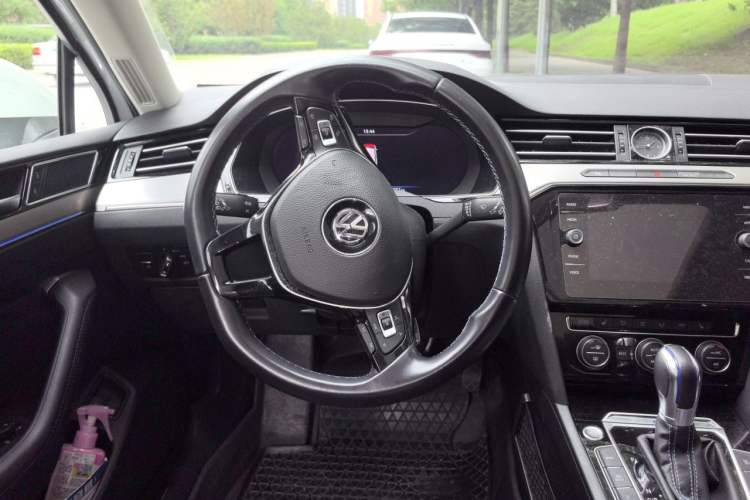 Used Volkswagen Variant New Energy 2019 GTE model Steering Wheel