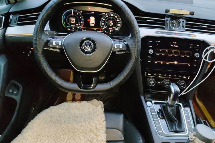 Used Volkswagen Variant New Energy 2019 GTE model Steering Wheel