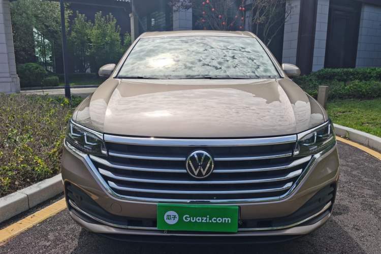 Used Volkswagen Viloran 2022 330TSI Luxury Edition Exterior 1