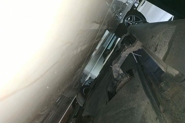 Used Volkswagen Viloran 2020 380TSI Prestige Edition Right Side Sill
