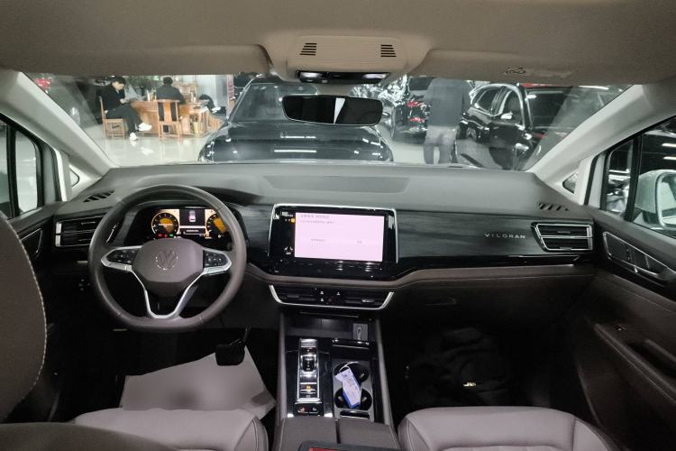 Used Volkswagen Viloran 2024 330TSI Luxury Edition Interior 2