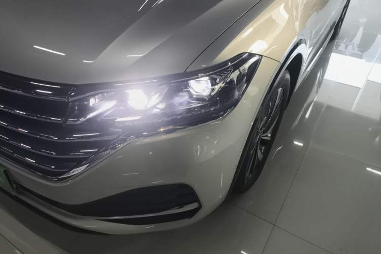 Used Volkswagen Viloran 2024 330TSI Luxury Edition Left Front Headlight