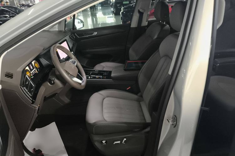 Used Volkswagen Viloran 2024 330TSI Luxury Edition Left Front Seat