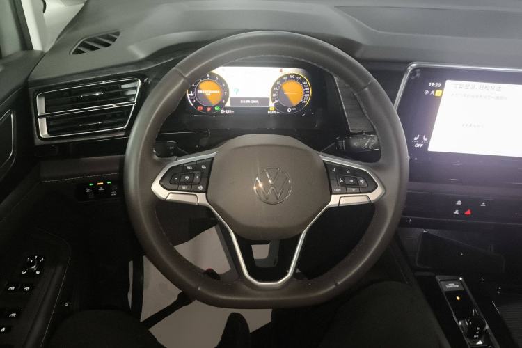 Used Volkswagen Viloran 2024 330TSI Luxury Edition Steering Wheel