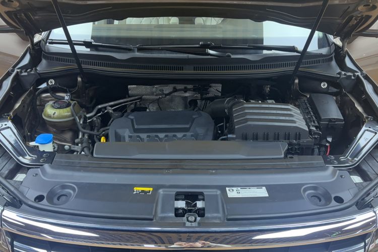 Used Volkswagen Viloran 2020 380TSI Prestige Edition Engine Bay