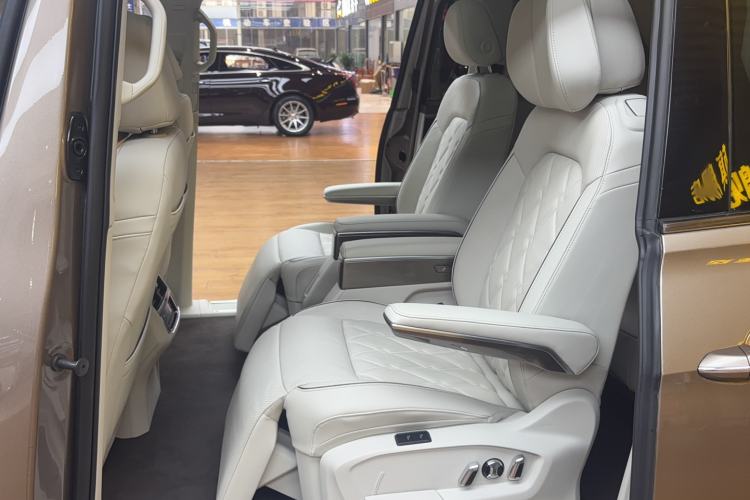 Used Volkswagen Viloran 2020 380TSI Prestige Edition Interior 2