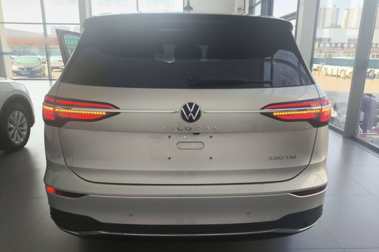 Used Volkswagen Viloran 2024 330TSI Luxury Edition Exterior 4