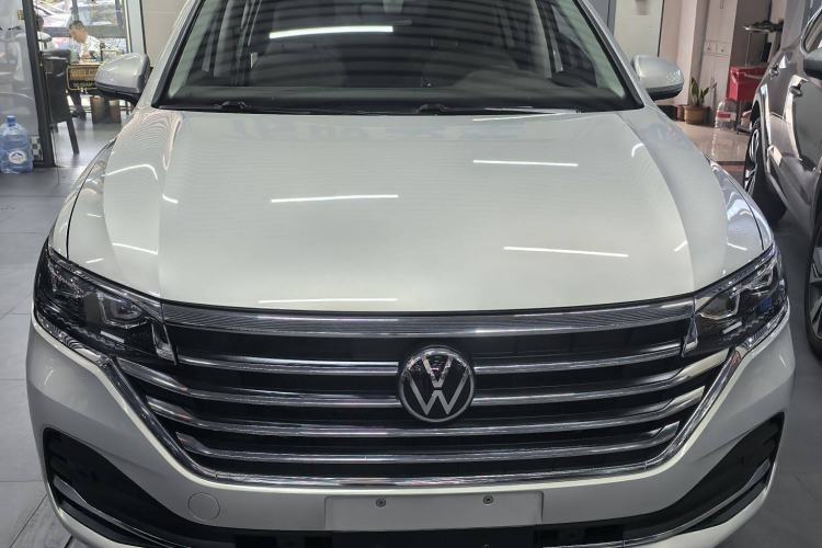 Used Volkswagen Viloran 2024 330TSI Luxury Edition Exterior 5