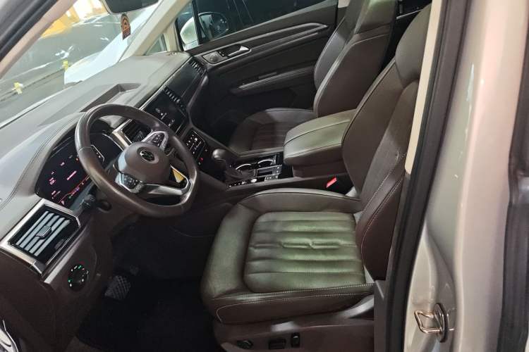 Used Volkswagen Viloran 2020 330TSI Luxury Edition Left Front Seat