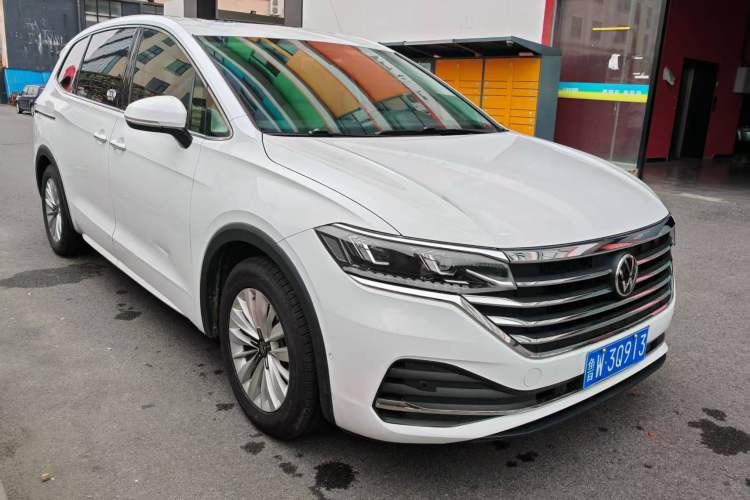 Used Volkswagen Viloran 2020 330TSI Business Edition Exterior 2