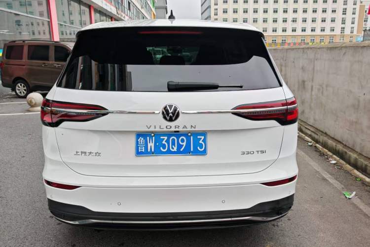 Used Volkswagen Viloran 2020 330TSI Business Edition Exterior 4
