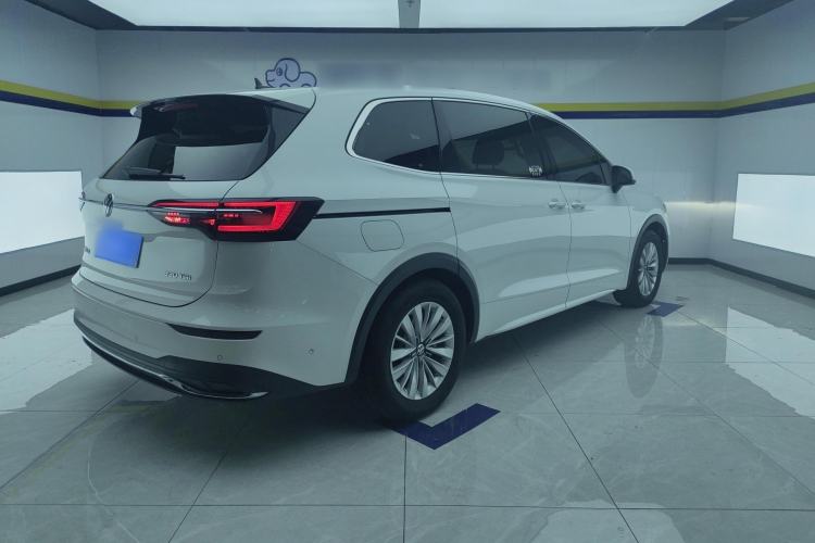 Used Volkswagen Viloran 2020 330TSI Business Edition Rear Right 45 Deg