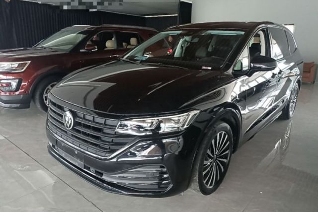Ojetý Volkswagen Viloran 2020 380TSI Prestige Edition